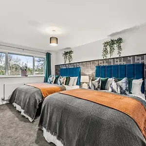 Elegant Retreat In - Garden & Parking Included Cheltenham